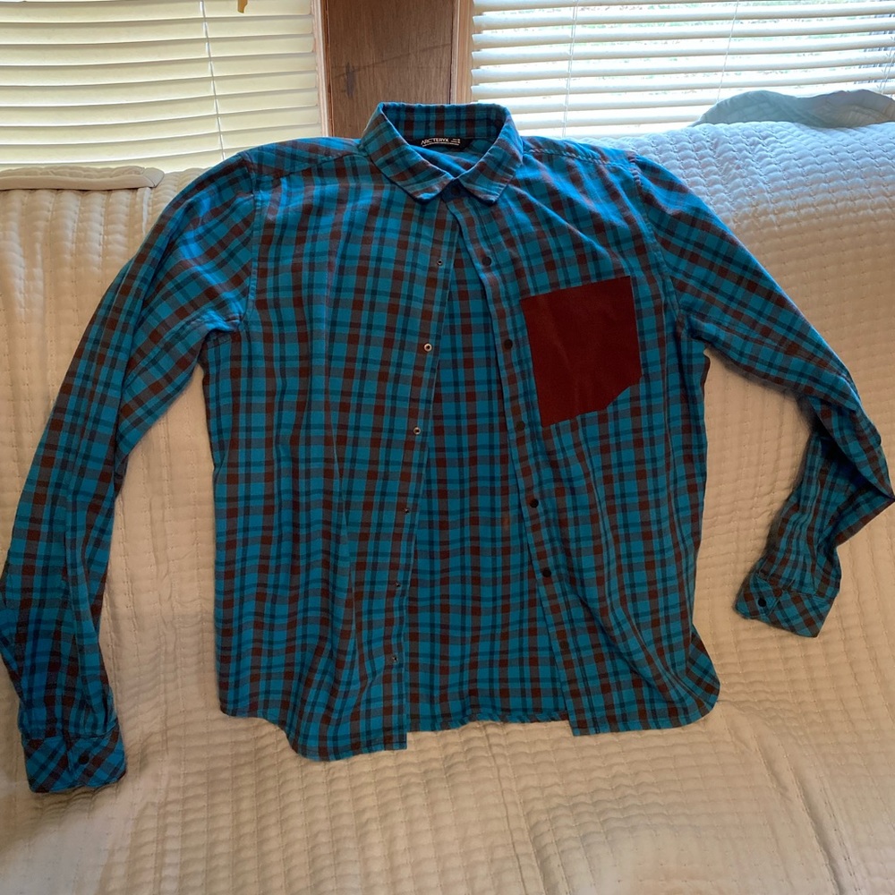 Arc’teryx long sleeve button down